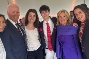 250524 biden family ch 1405 00a599
