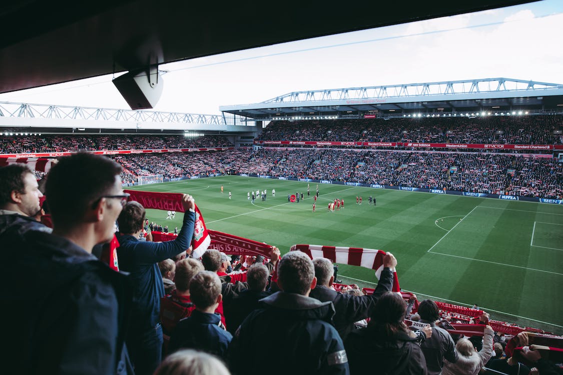 10 Top Rivalries in European Football | Football betting at 1000Goals.com: Football Betting, Highlights, and More 1 People Watching Soccer Game