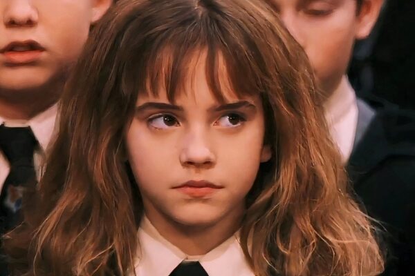 emma watson as hermione granger at the sorting hat ceremony in harry potter