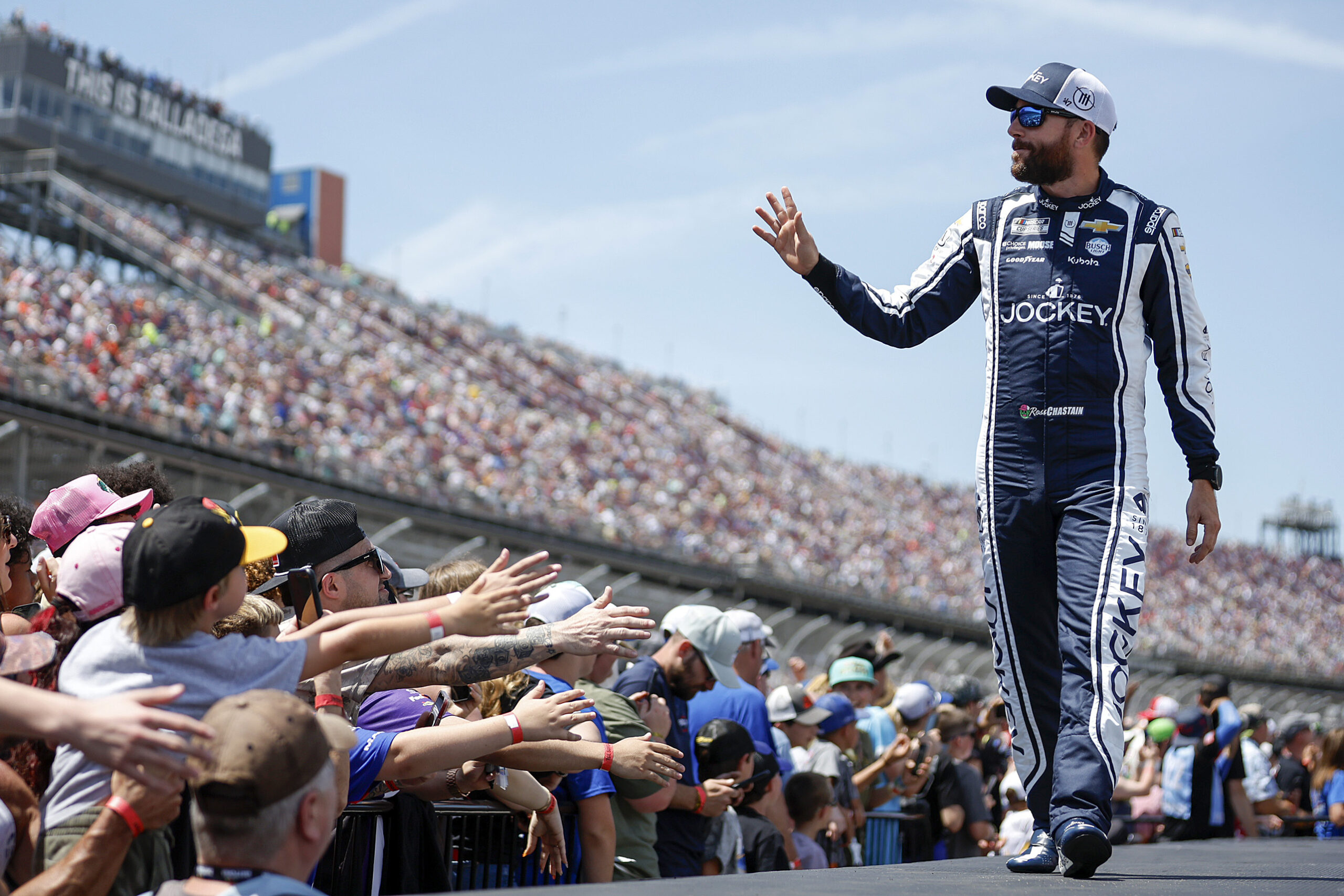 Ross Chastain Raises Trackhouse Racing Concern: "Just Not Acceptable" 1 ross chastain scaled
