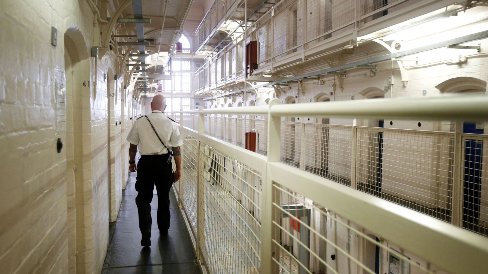 Prison officer says his 'greatest fear' is colleague getting murdered on duty | UK News 1 skynews hmp barlinnie prison 6912384