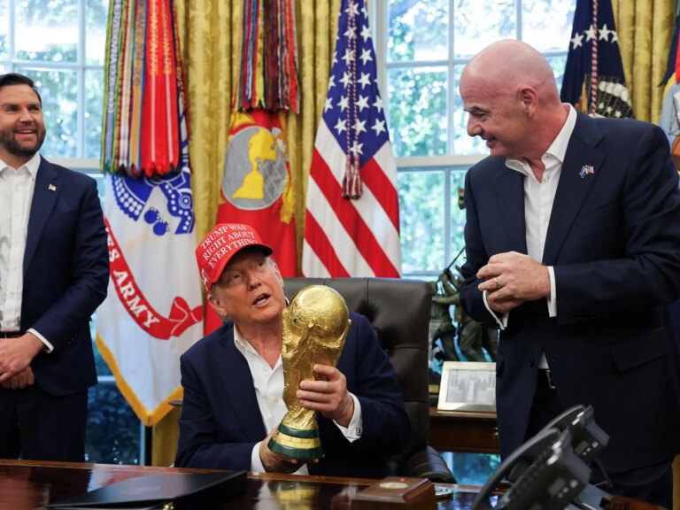 2025-08-22T182243Z_1596793775_RC2ICGAW614G_RTRMADP_3_USA-TRUMP-1760527136.jpg