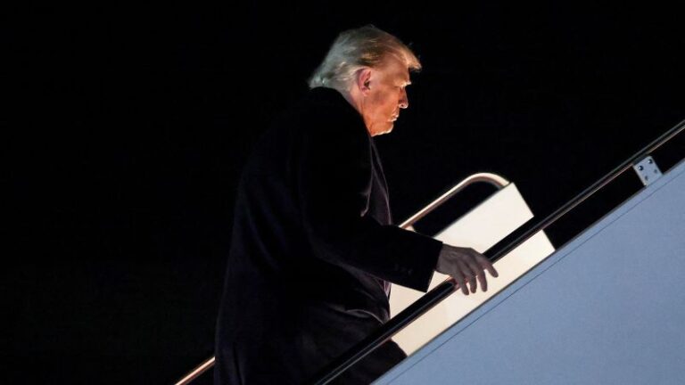 2025-10-25t031449z-1270869811-rc2riha2vgdo-rtrmadp-3-usa-trump-asia.JPG
