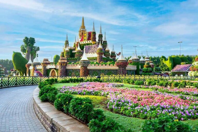 Dubai-Miracle-Garden.1.jpg