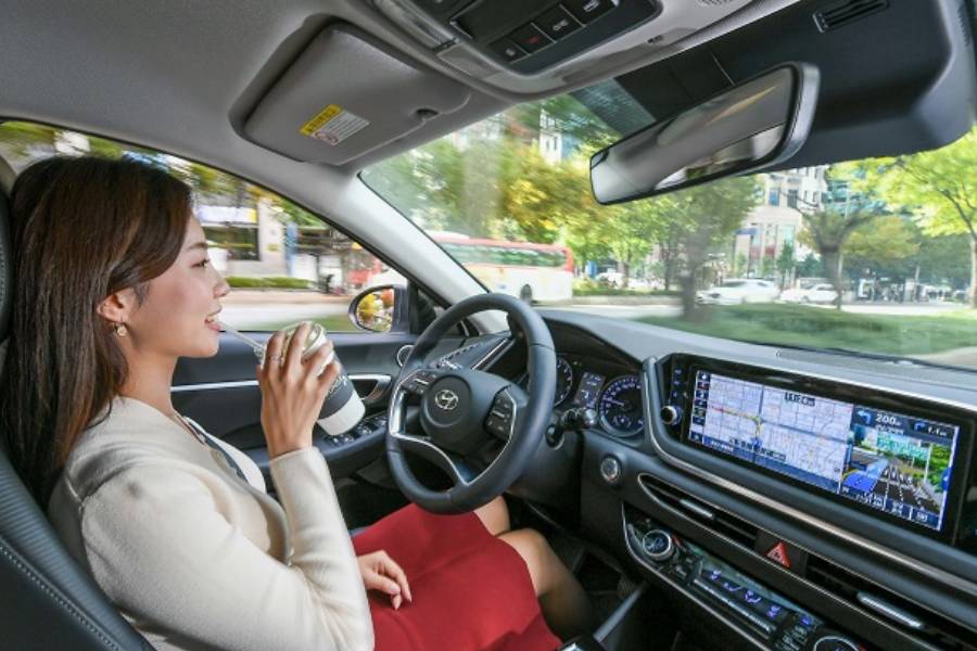 Hiring-A-Car-with-Cruise-Control.jpg