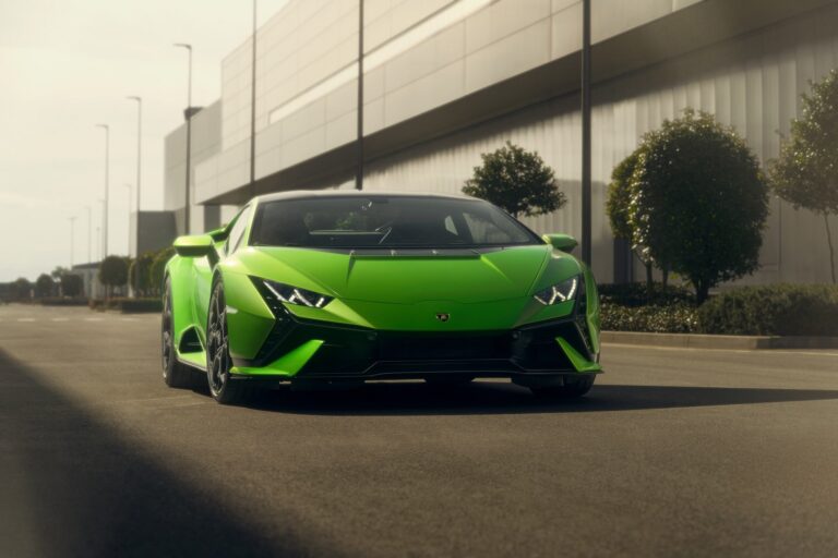 Image-1-Lamborghini-Huracan-Tecnica-Front.jpg