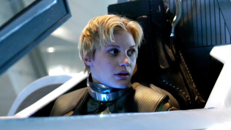 Katee-Sackhoff-Battlestar-Galactica.jpg