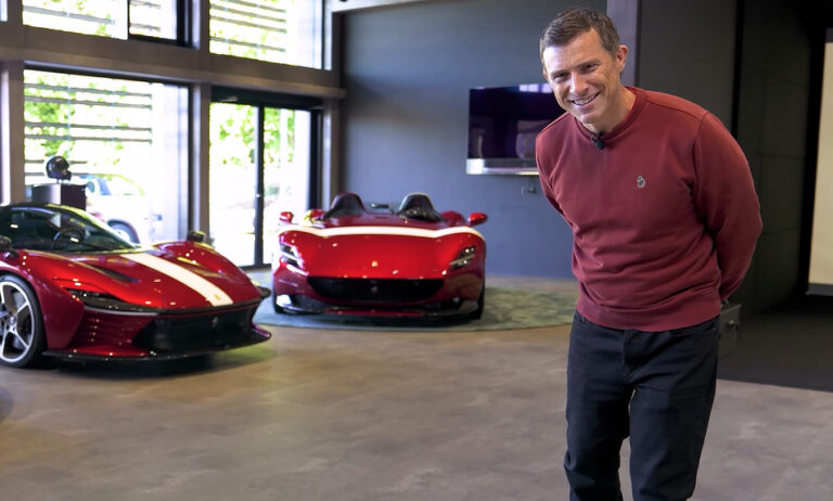 Mat-Watson-Perigrine-Falcon-Imitation-During-Ferrari-V12.jpg