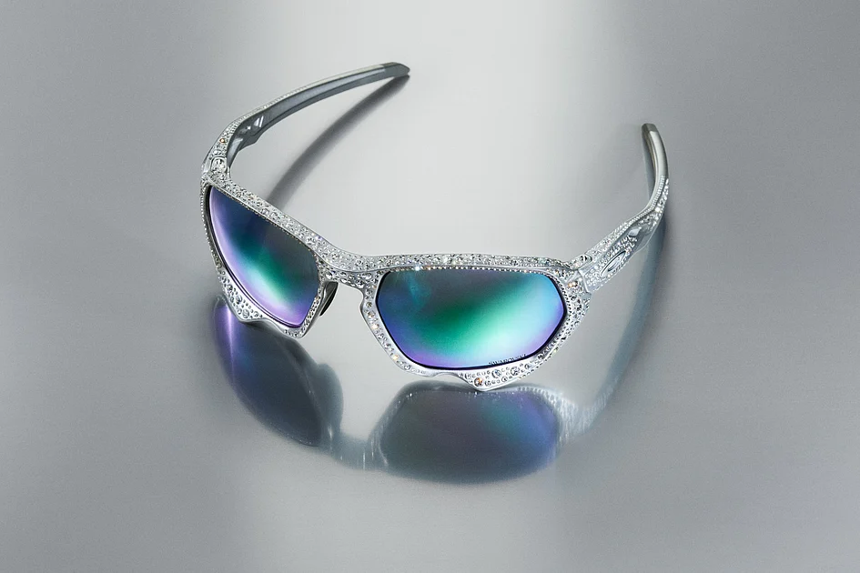 OAKLEY-X-SWAROVSKI-Plazma-X-Silver-3.jpg