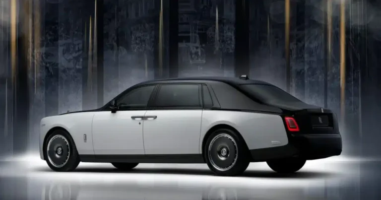 Rolls-Royce-Phantom-Centenary_20251024_074252_0000.webp.webp