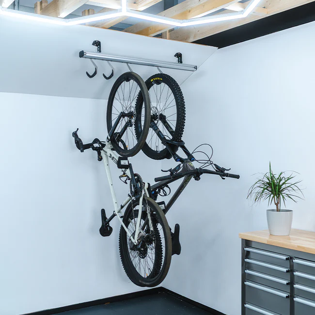 Spacerail-angle-mounted-2-bike_fe78b0d6-5469-4ed6-9957-b452cee044c2.jpg-1.webp.webp