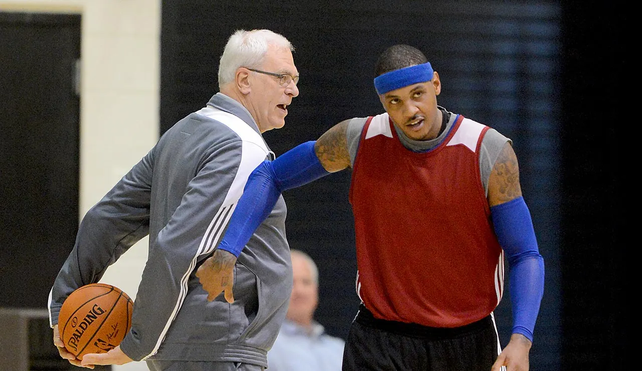 phil-jackson-carmelo-anthony-102925.jpg