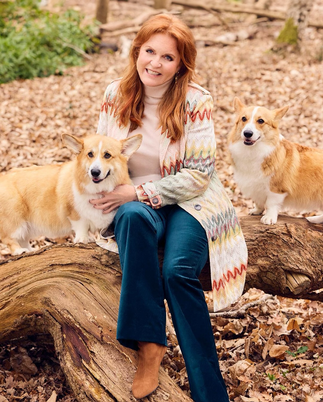 sarah-fergie-dogs1.jpg