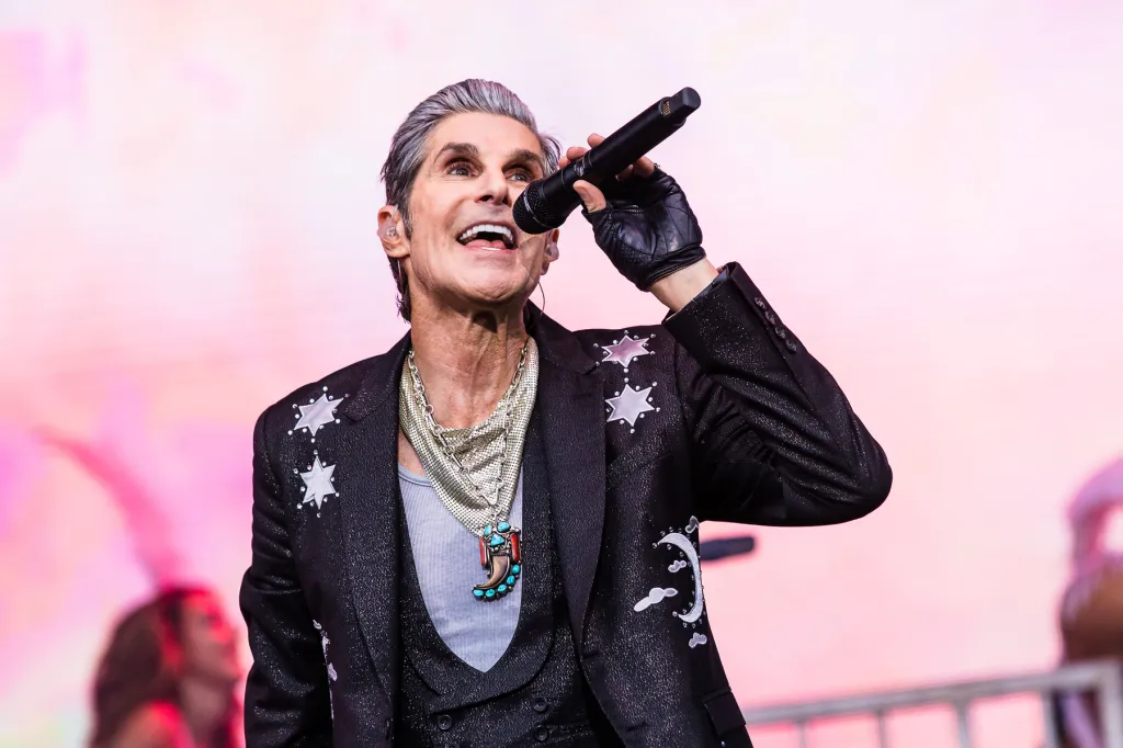 perry-farrell-janes-addiction-lollapalooza-brazil-2023-billboard-1800.jpg