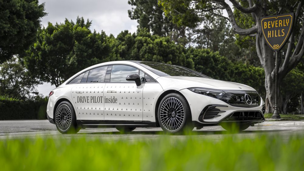 Drive-Pilot-Mercedes-EQS-and-Mercedes-S-Class-3.jpg