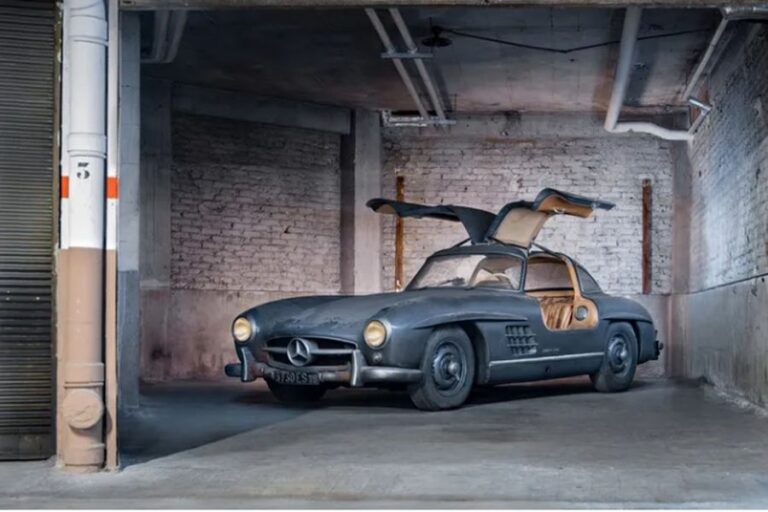 Mercedes-300-SL-Gullwing-Artcurial-Paris-2026-2.jpg