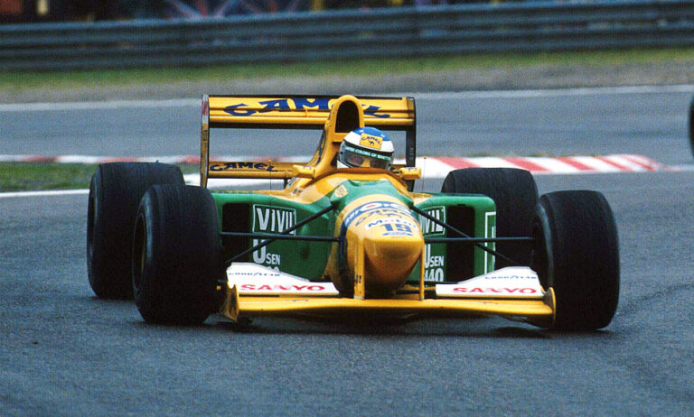 Michael-Schumacher-1992-Benetton-B192-05-Up-For-Sale.jpg