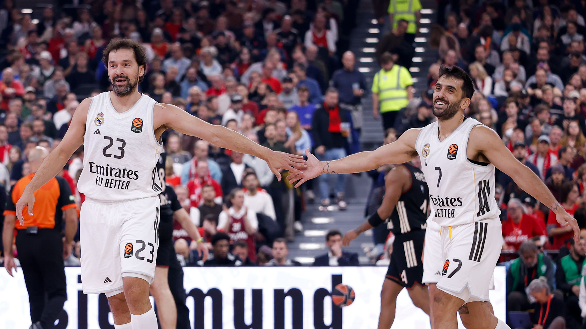 ND-J07-EUROLIGA-BAYERN-RM-ALEGRIA-LLULL-CAMPAZZO_1VC4019.jpg