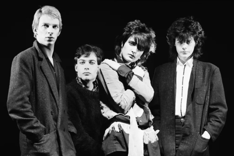 siouxsie-and-the-banshees-1979-billboard-1800.jpg