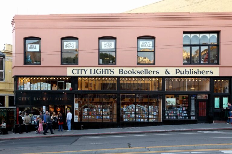 city_lights_bookstore.jpg