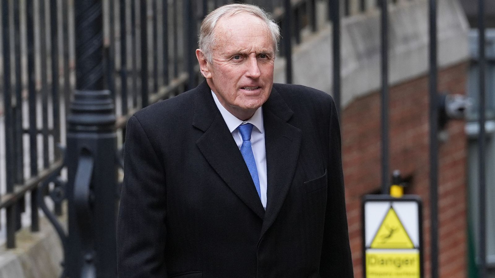 skynews-paul-dacre-courts-associated-newspapers_7161084.jpg